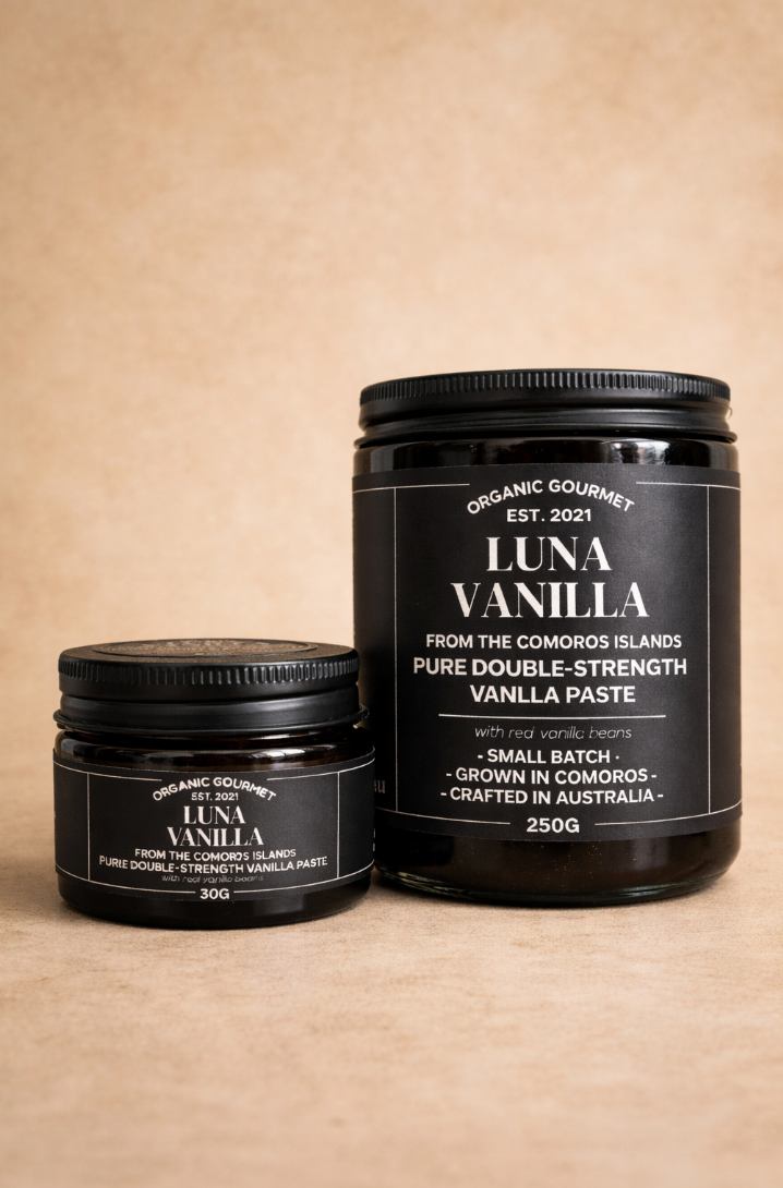 Two jars of Luna Vanilla vanilla paste on a beige background